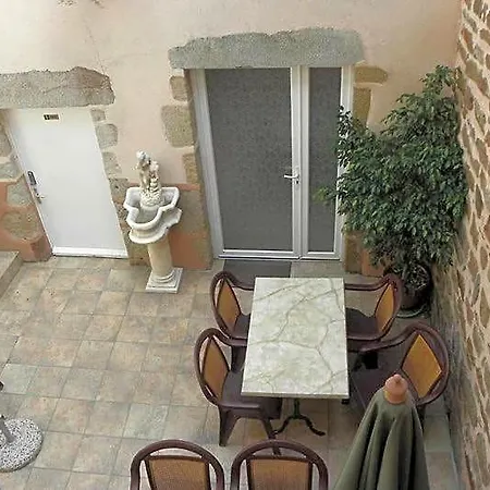 L'ostalou Hotell